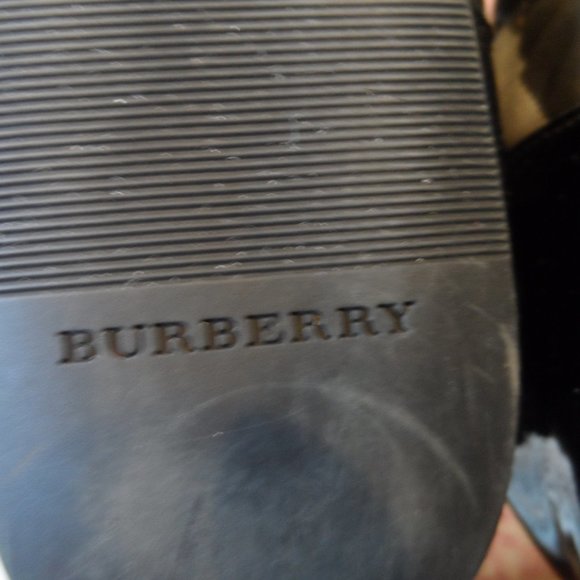 Burberry Black Patent Leather Gray Nova Check Quilted Ballet Flats Size 36.5B - Picture 16 of 16